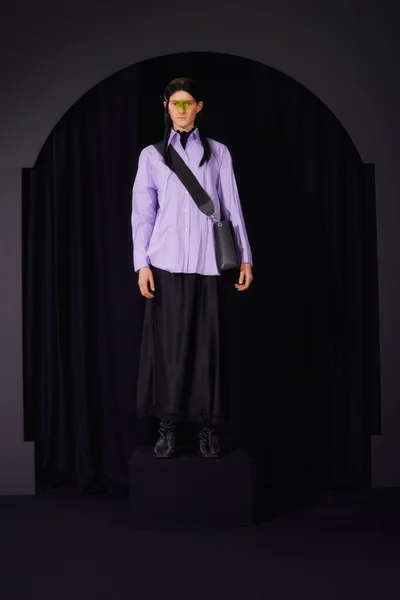 Look 10